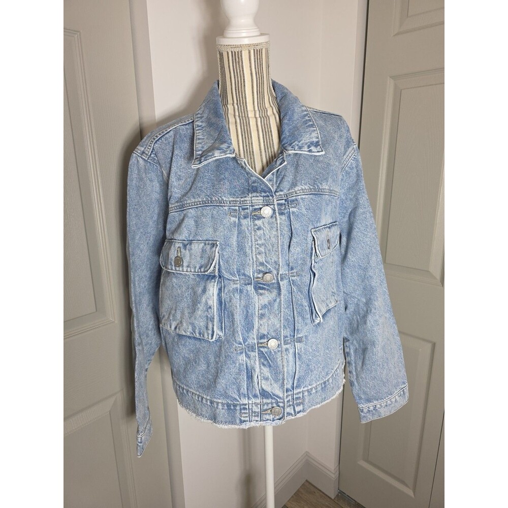NWT Torrid 3 Rigid Vintage Denim Pleated Trucker Jean Jacket Douro 3X (22-24)